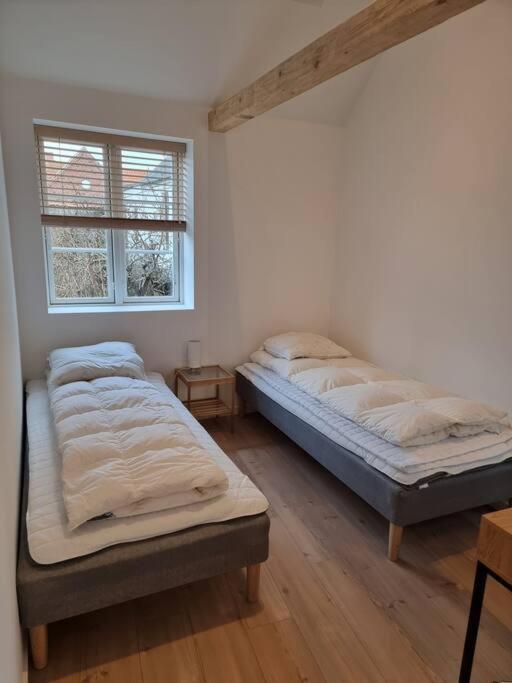 Hyggeligt Lille Byhus Lige Mellem Havnen Og Bytorv Ringkøbing Exterior foto